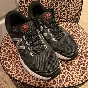 Men’s New Balance TechRide Black and Grey Sneakers Size 10.5